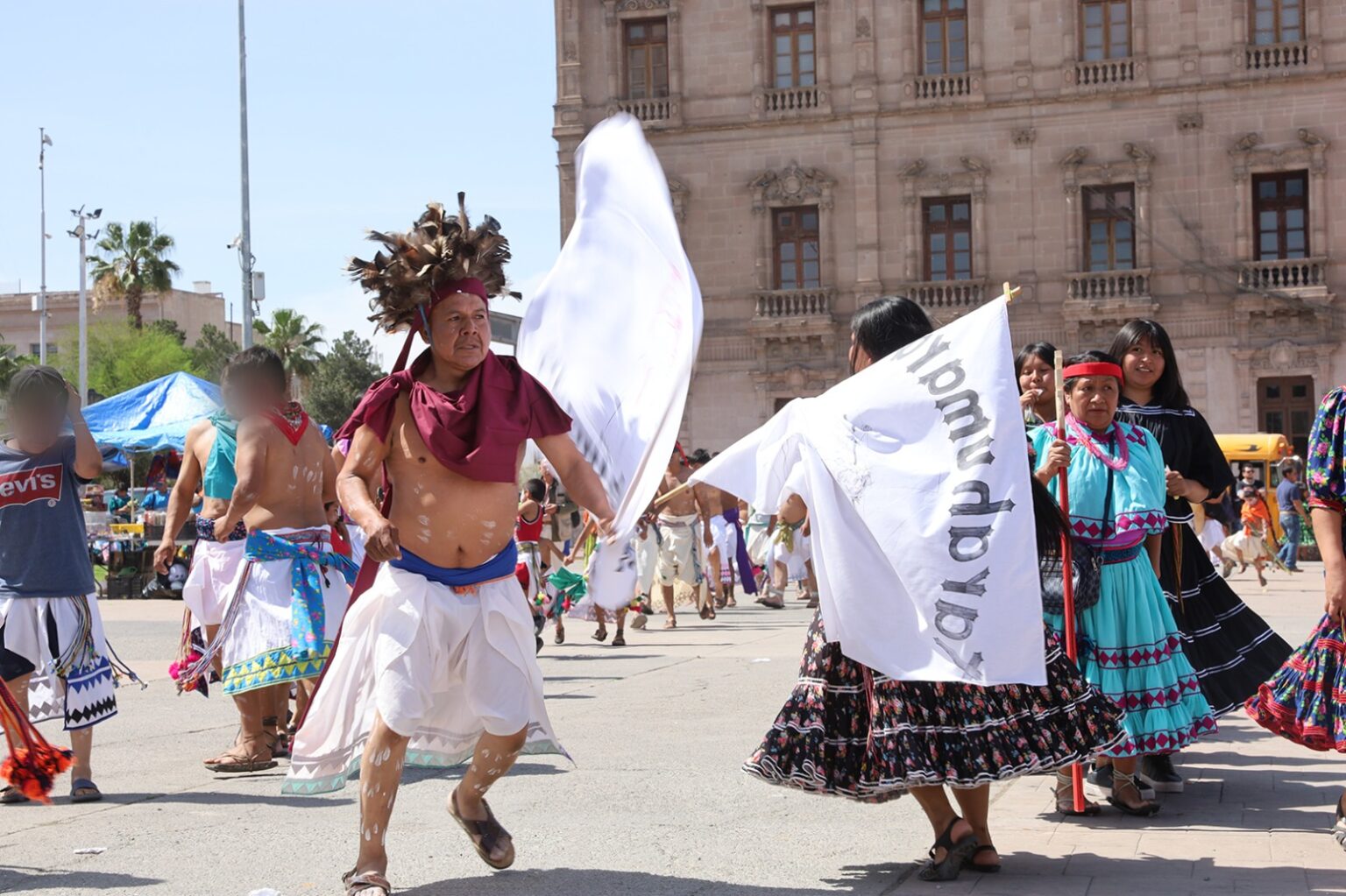 Celebran comunidades indígenas de la capital inicio de la Semana Santa Rarámuri