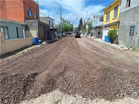 Inicia Gobierno Municipal pavimentación de 3 calles con participación directa de vecinos