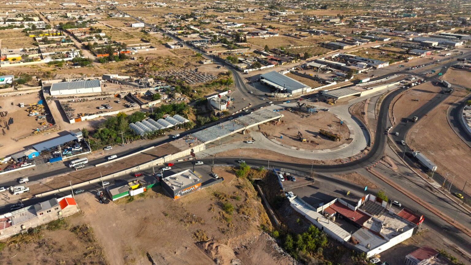Avanza puente de carretera Chihuahua-Aldama y Fuerza Aérea