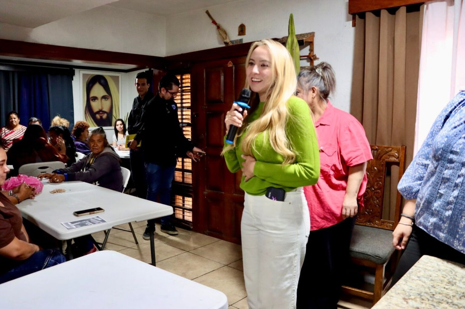 Reconocen vecinos de San Jorge cercanía y compromiso de Carla Rivas
