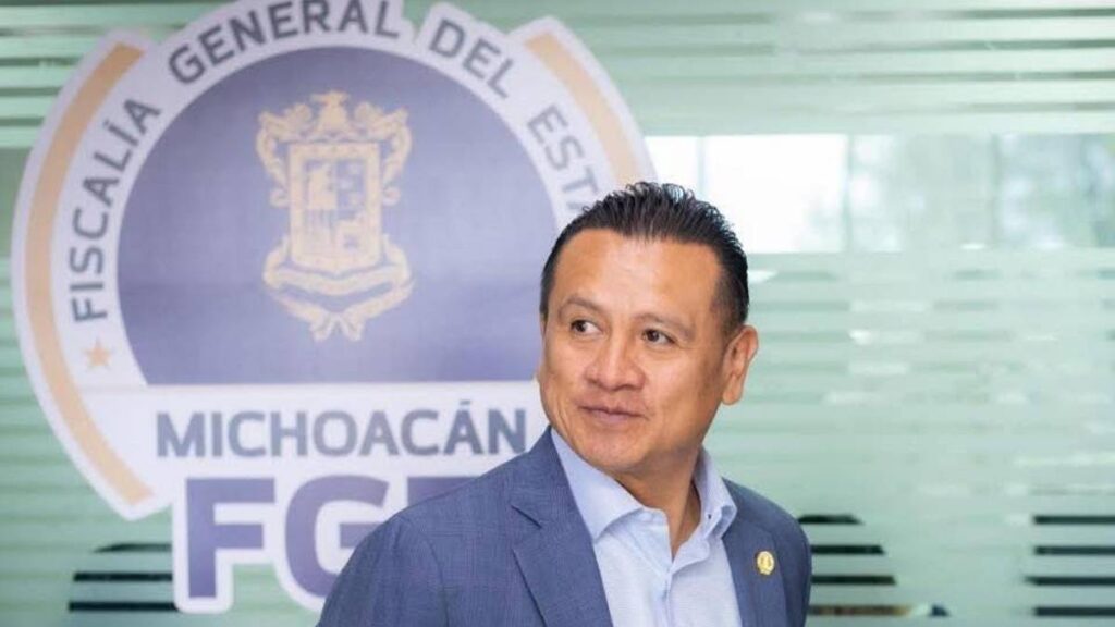 Fiscal de Michoacán solicita licencia al cargo; buscará candidatura de Morena a la gubernatura
