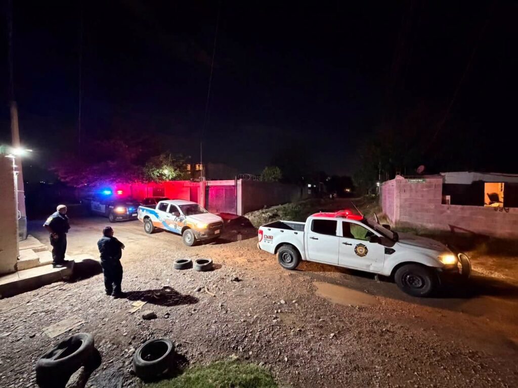 Recorren autoridades zonas de riesgo durante la noche por las lluvias