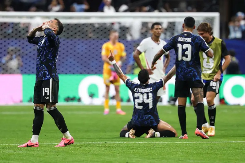 Argentina a la final tras vencer a Inglaterra 2-1