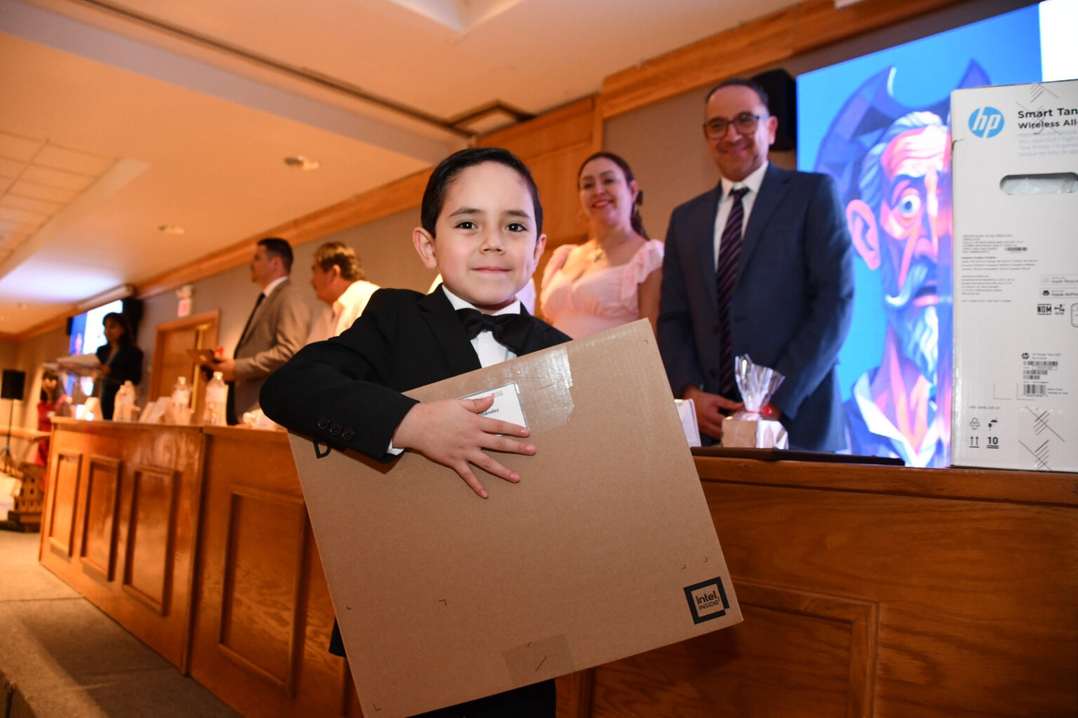 Premian a 133 ganadores del Concurso Estatal de Lectura “Don Quijote nos invita a Leer”