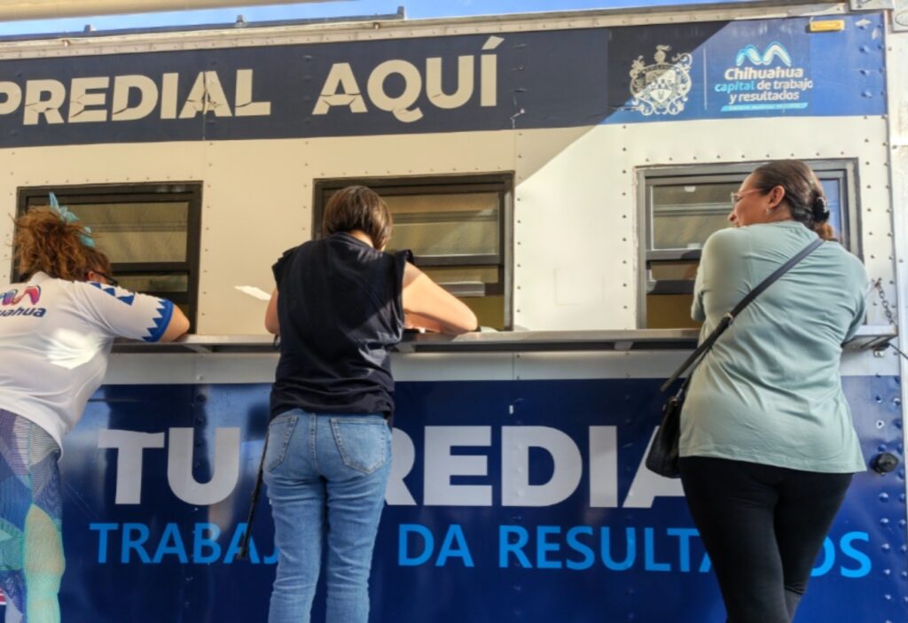 Acerca Municipio el Teso Móvil al parque Los Tronquitos: aprovecha y paga tu Predial