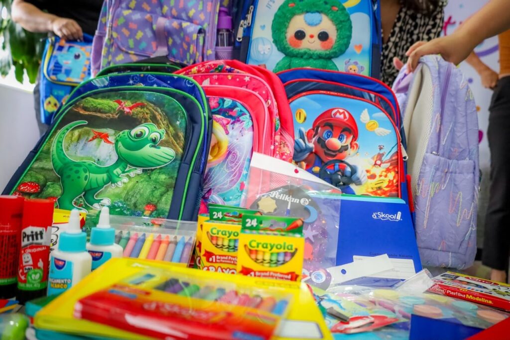 DIF Municipal cumple la meta del Reto Útil con más de mil 500 kits escolares recabados