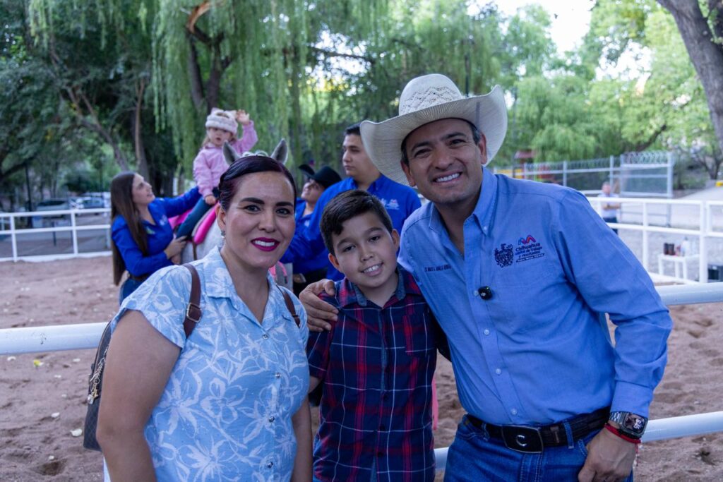 Inaugura alcalde Marco Bonilla ampliación de caballerizas del Centro Municipal de Equinoterapia