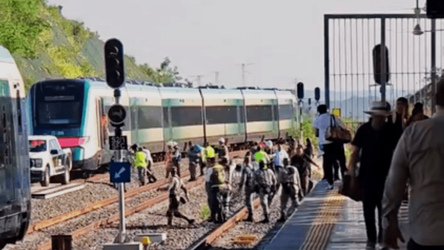 Descarrilla vagón del Tren Maya en Campeche; evacuaron a 123 pasajeros