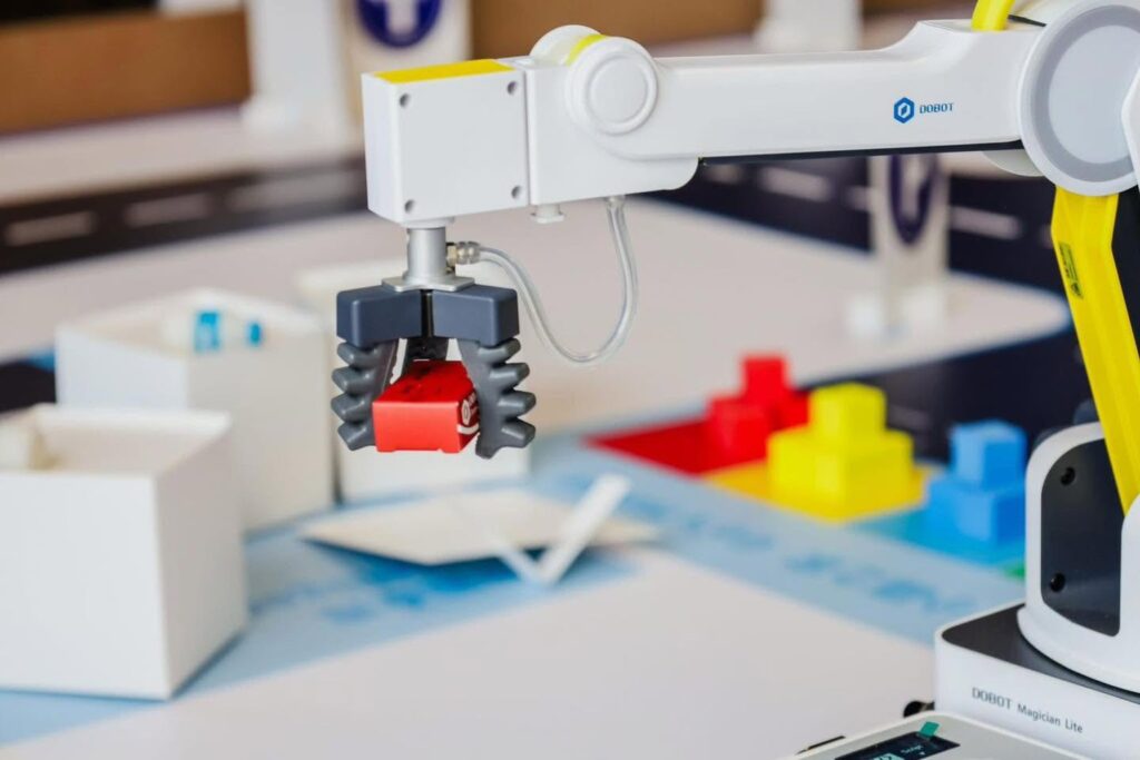 Ciencia y tecnología para niños y adolescentes: conoce el Centro Stem del DIF Municipal