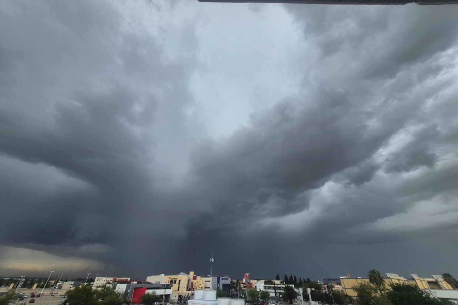 Prevén lluvias durante tarde y noche del miércoles y jueves